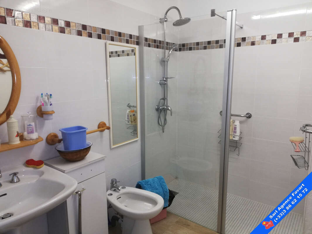 Maison à LA FERTE-LOUPIERE