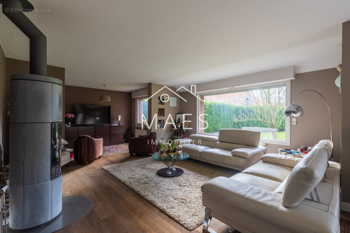 Maison à QUESNOY-SUR-DEULE