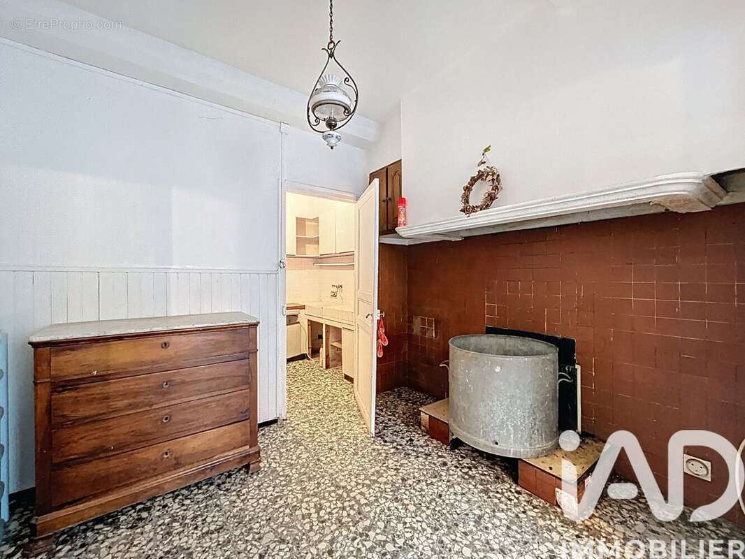 Maison 130 m² à Corbere-Les-Cabanes  - photo 9