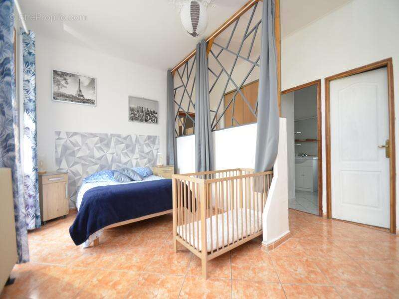 Maison à LA ROQUILLE