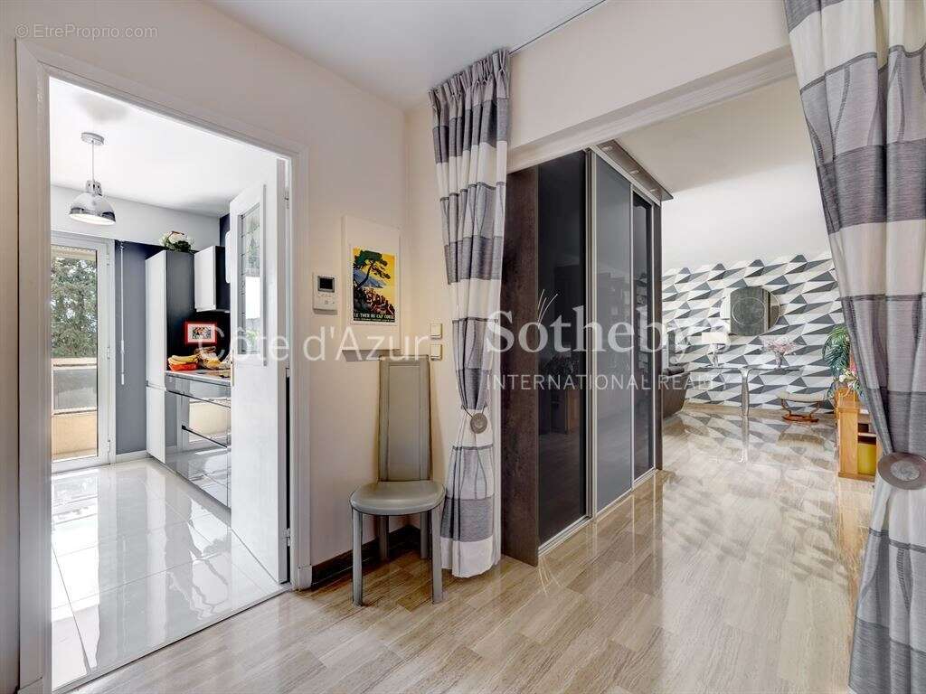 Appartement à LE CANNET
