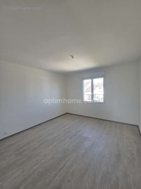 Pavillon individuel à vendre 3 chambres, garage et jardin à THIERVILLE SUR MEUSE - photo 8