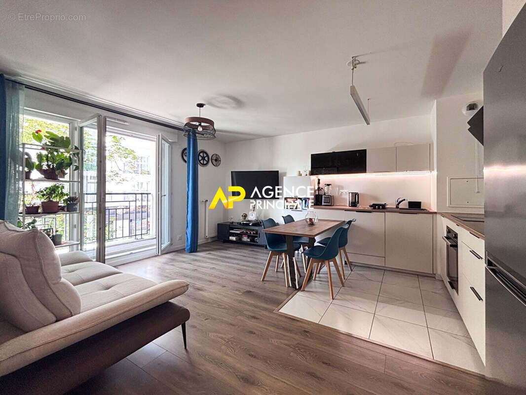 Appartement à SARTROUVILLE