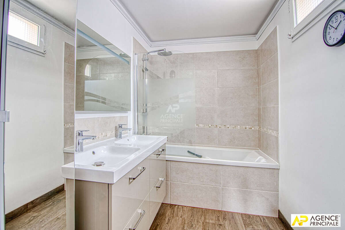 Maison à SAINT-GERMAIN-EN-LAYE