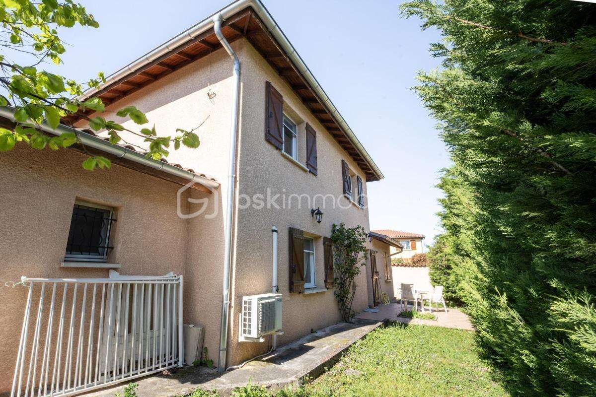 Maison à LA VERPILLIERE