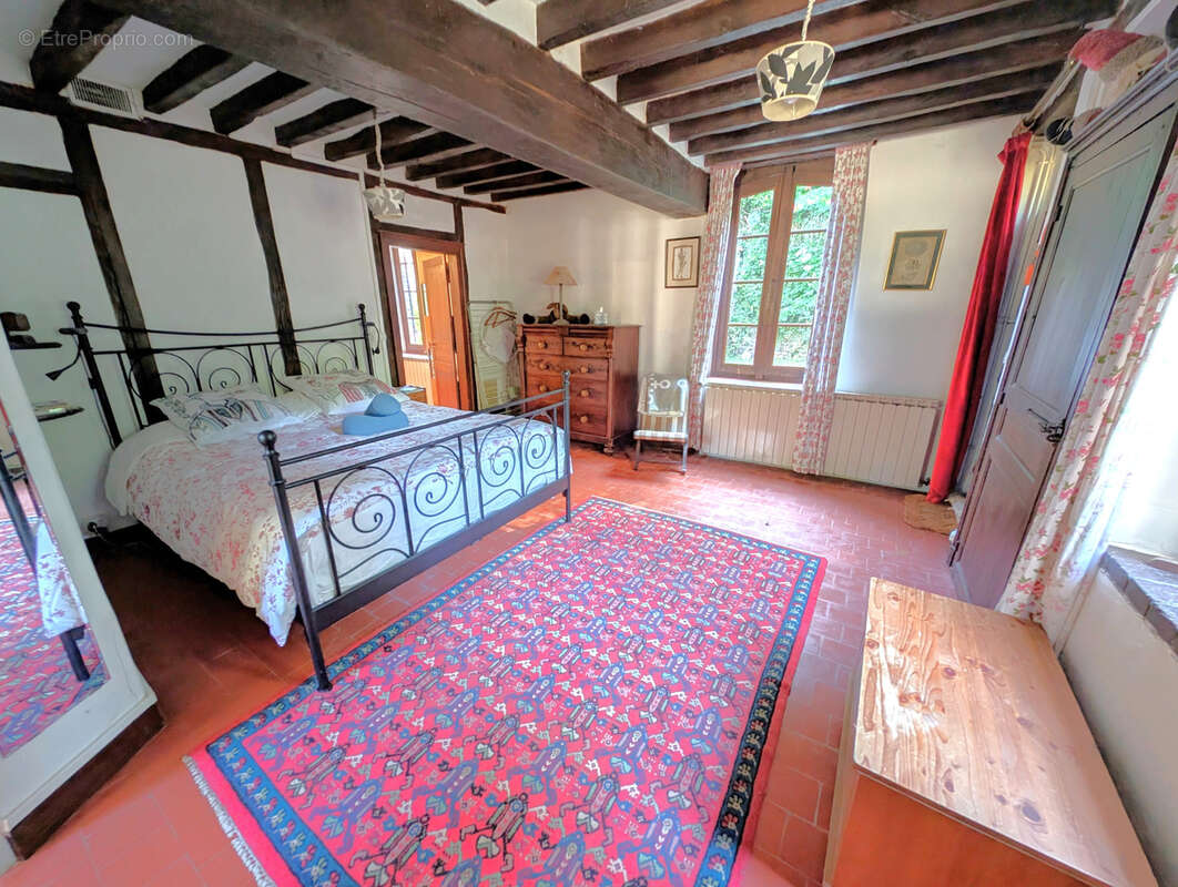 CHARNY Maison ancienne de 100 m2 environ. - photo 15