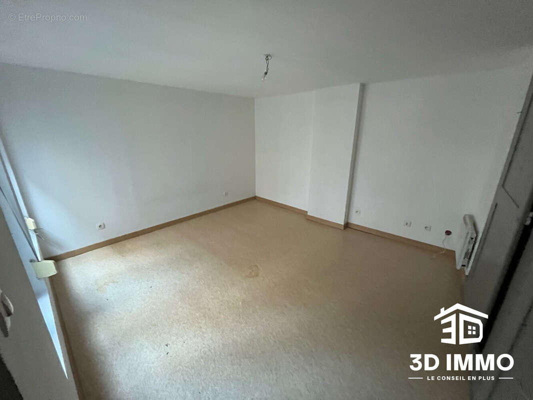 Appartement à AVESNES-SUR-HELPE