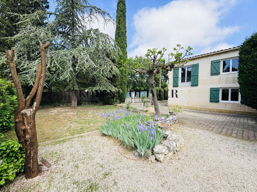 Maison à EGUILLES