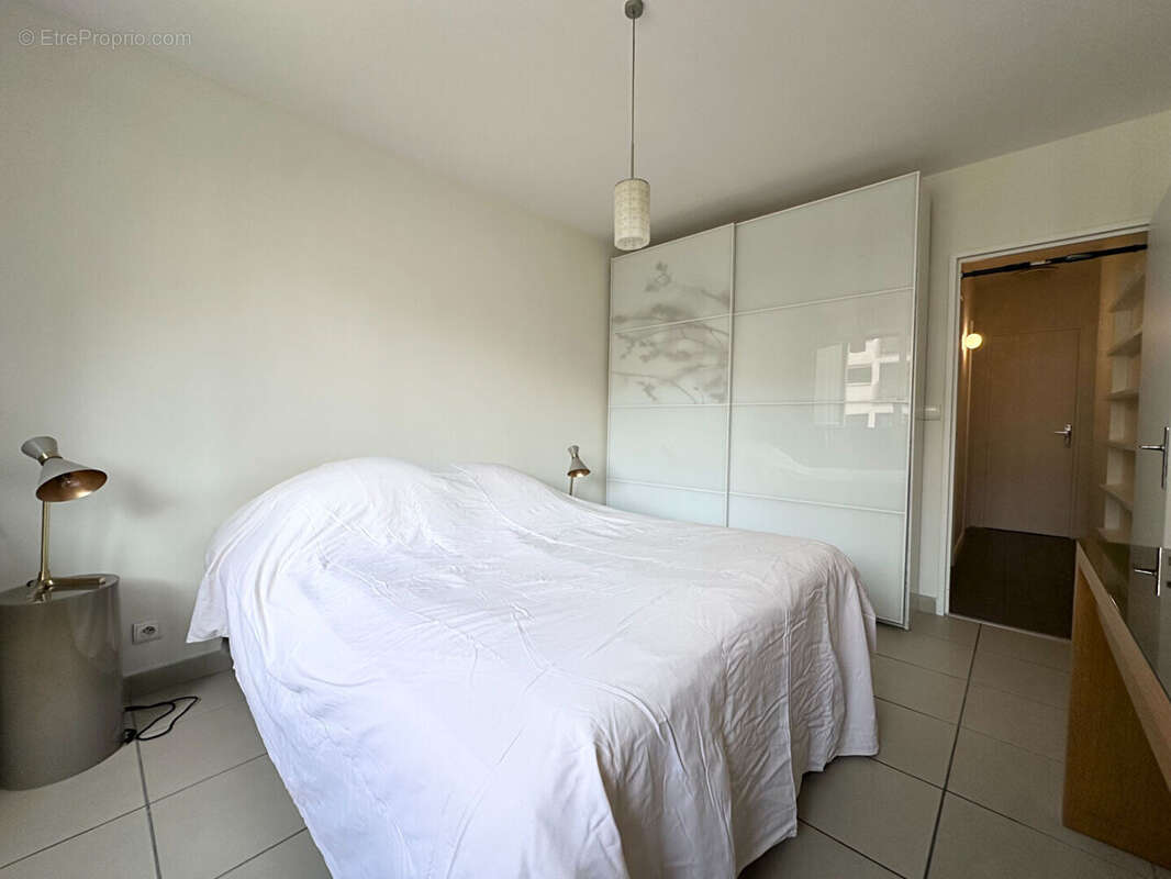 Appartement à PARIS-20E