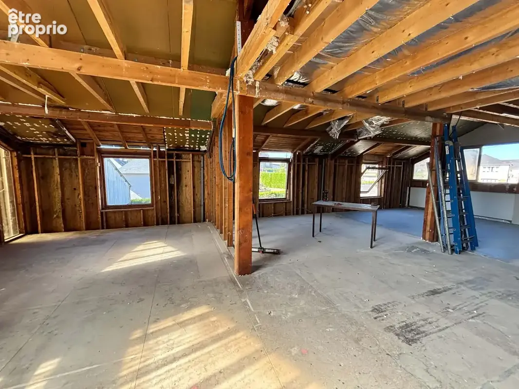 À VENDRE   Local commercial de 1 100 m2 - photo 5