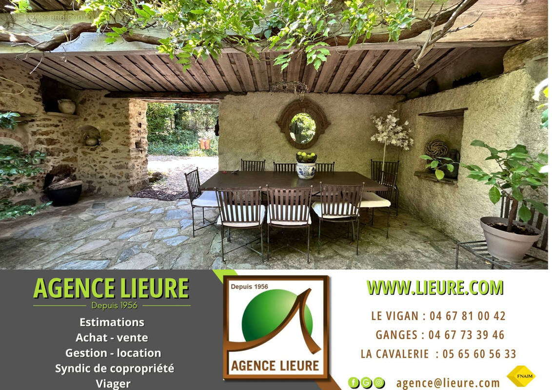 Maison à ROQUEDUR