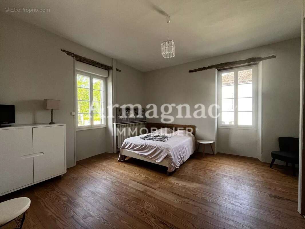 Maison de caractère rénovée - photo 12