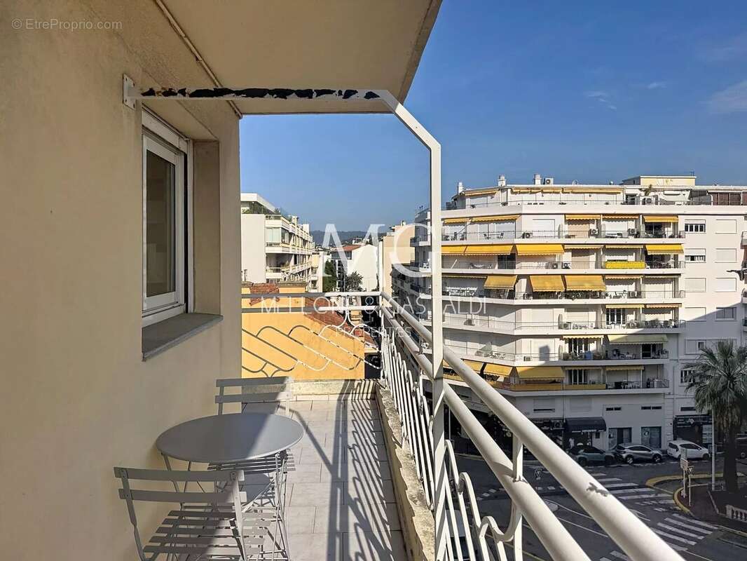 Appartement à CANNES