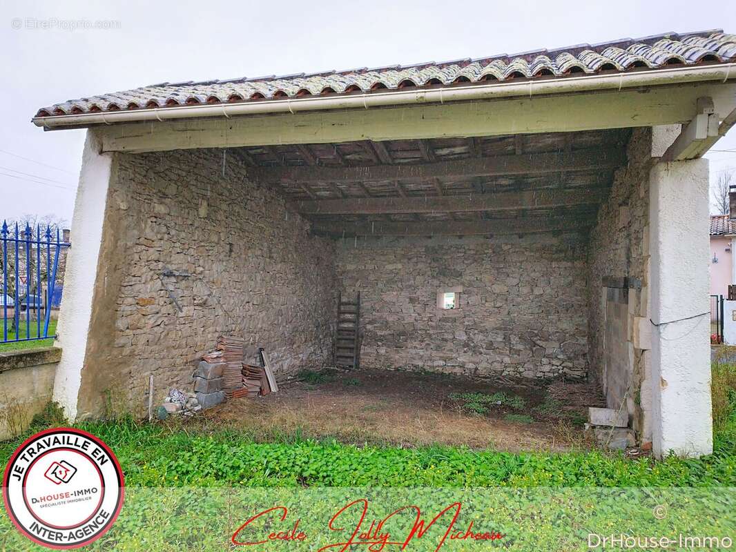 Terrain à BRAUD-ET-SAINT-LOUIS