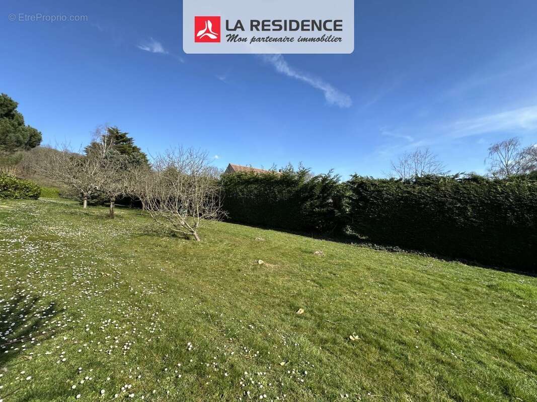 Terrain 772 m² à Herbeville  - photo 2