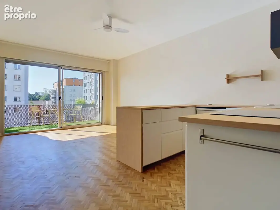T2 de 42m2 au 3ème étage avec ascenseur - photo 2
