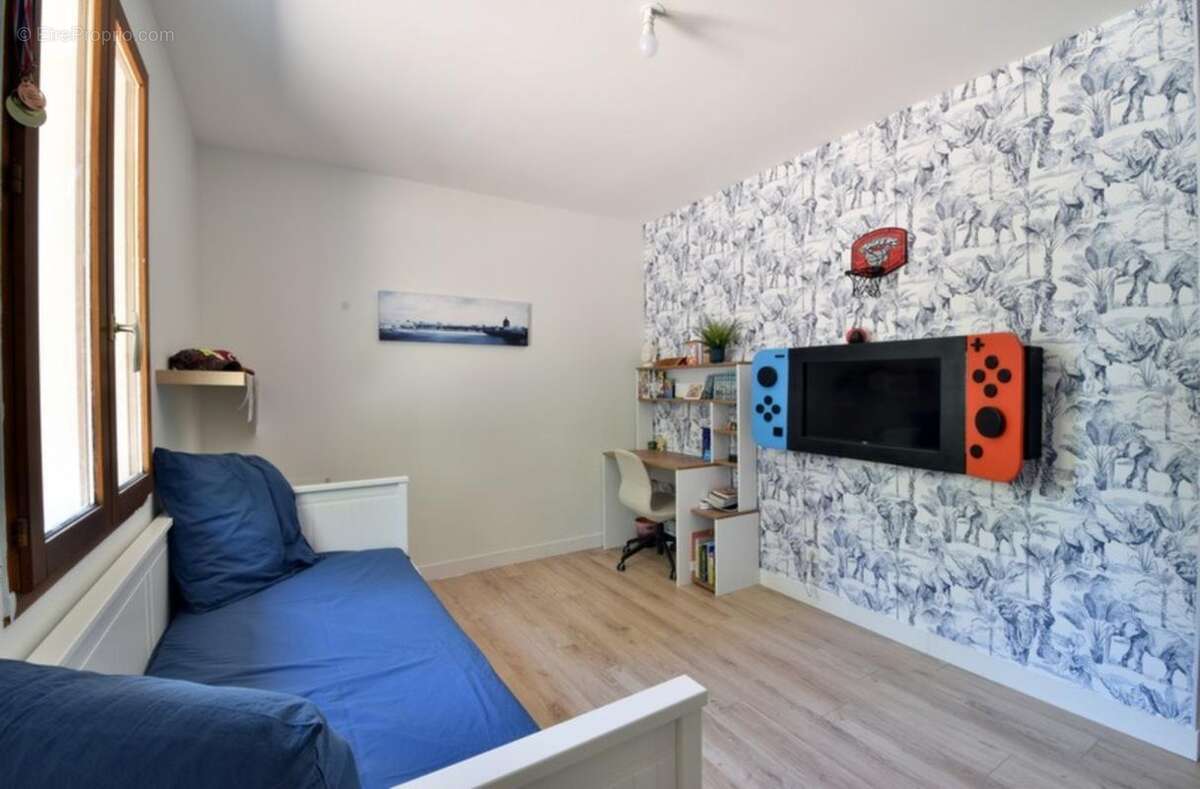 Exclusivité - maison atypique rénovée – 5 chambres – sous-sol complet – environnement privilégié - photo 11