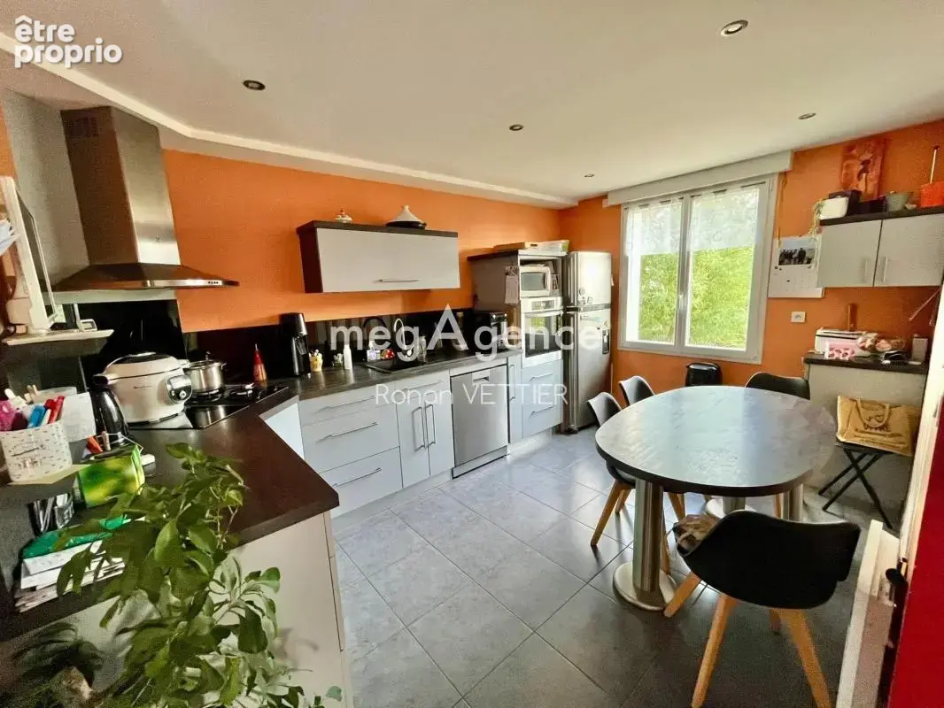 Maison 7 pièces 144 m² 5 chambres - photo 2
