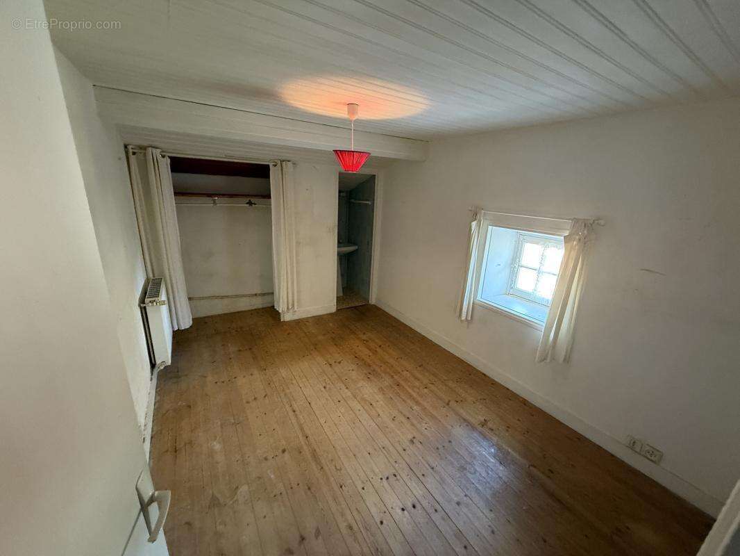 Maison à TALMONT-SUR-GIRONDE