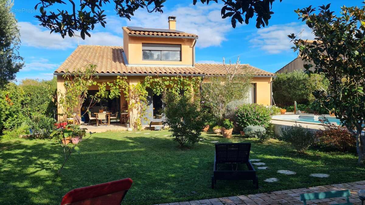 Maison à VILLENEUVE-LES-AVIGNON