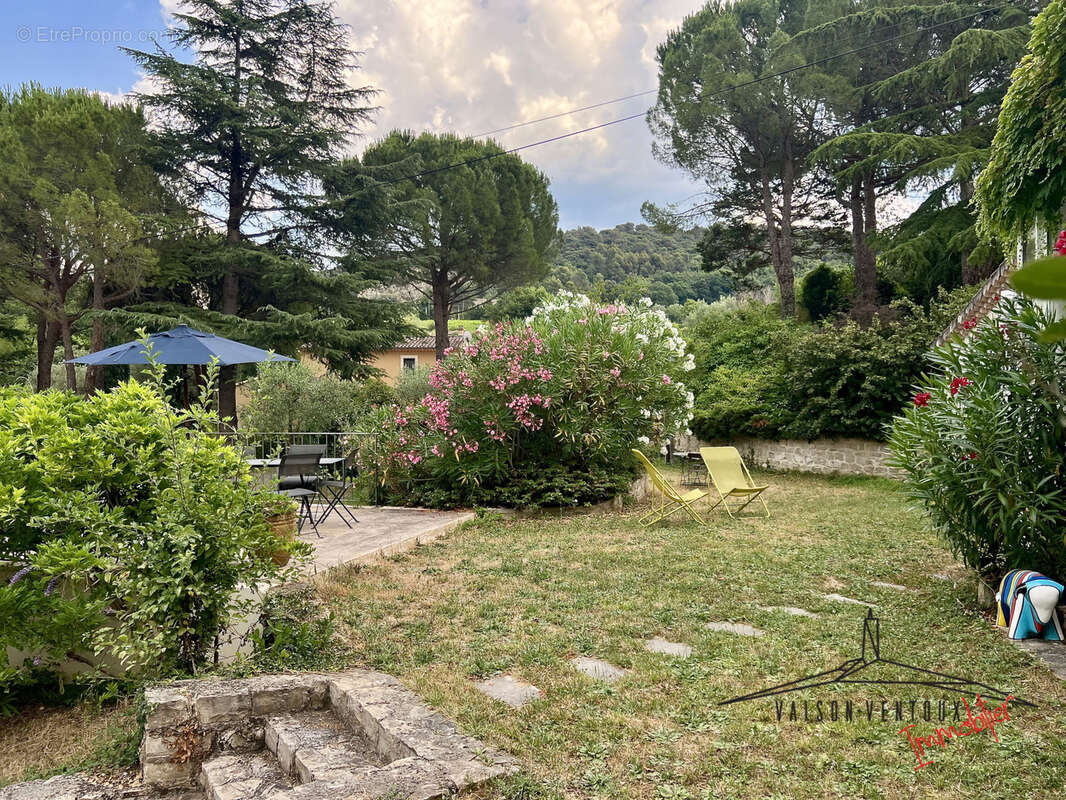 Maison à VAISON-LA-ROMAINE