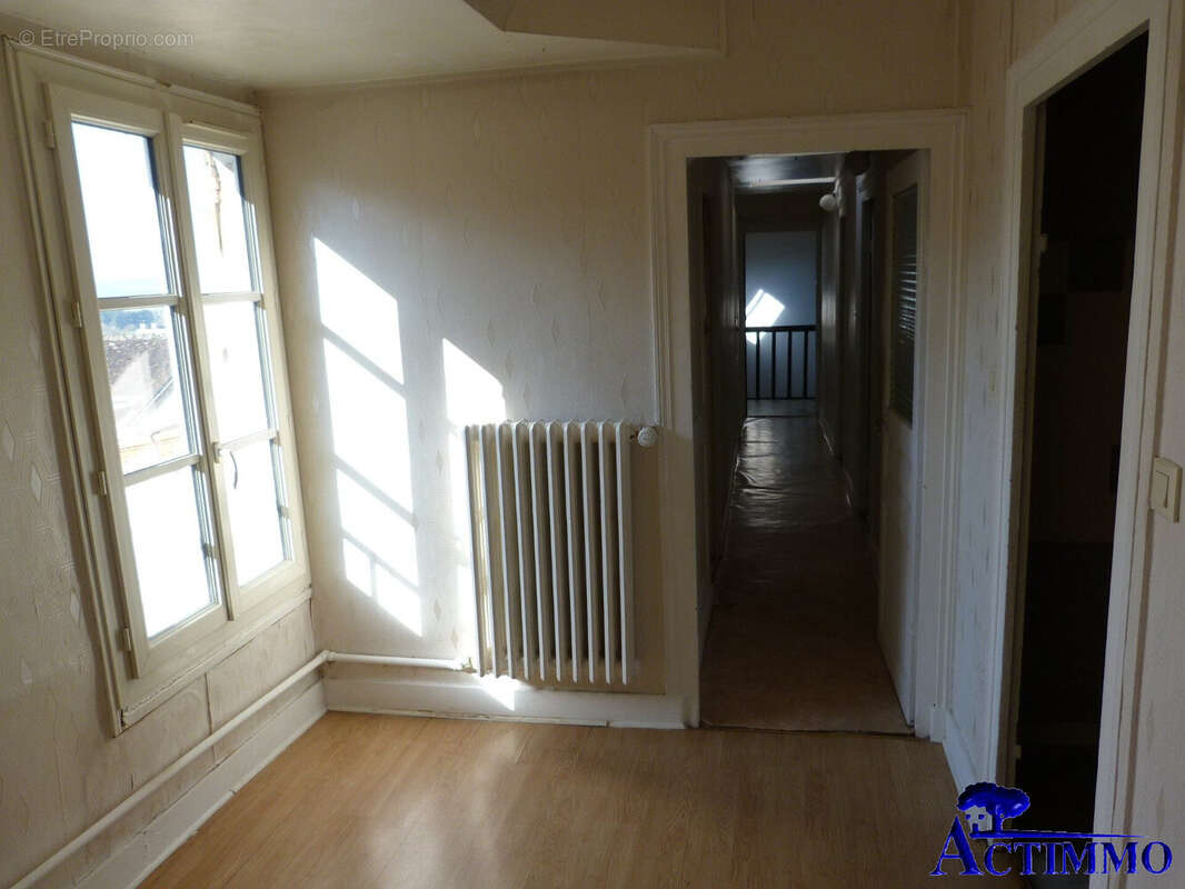 Appartement à JOIGNY