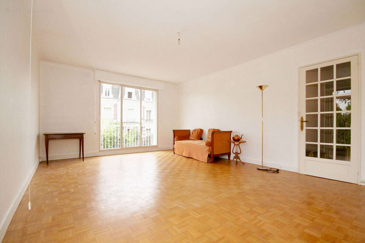 Appartement à FONTENAY-SOUS-BOIS