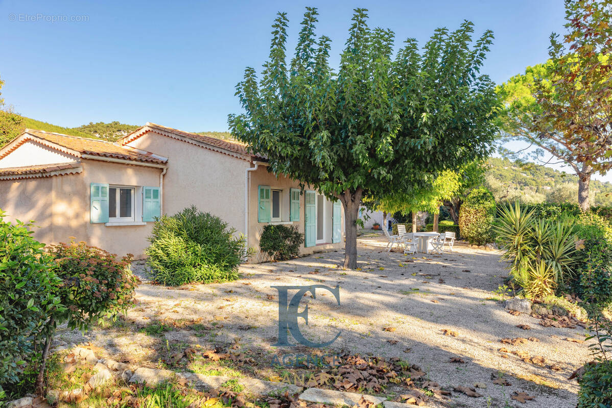 Maison à SANARY-SUR-MER