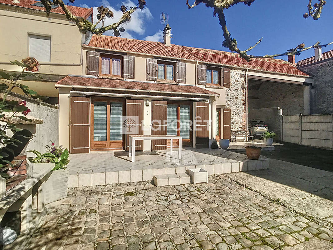 Maison Marcoussis 4 pièce(s) 103 m2 - photo 2