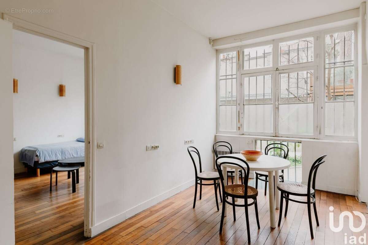 Photo 5 - Commerce à PARIS-11E