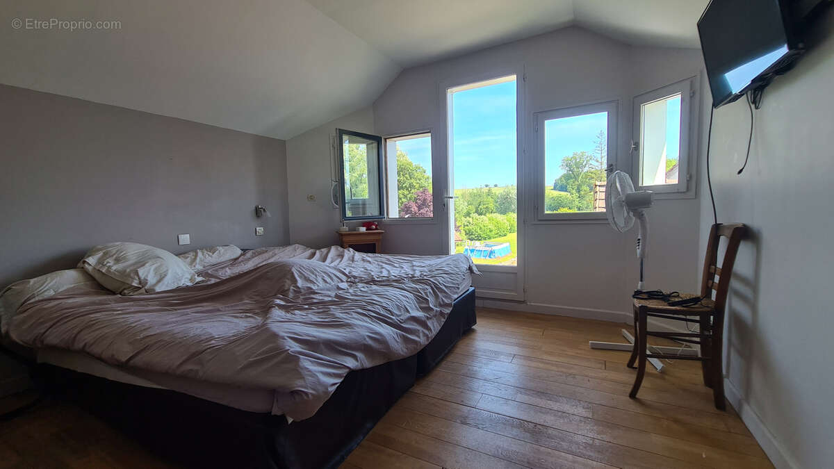 Maison à ESTREELLES