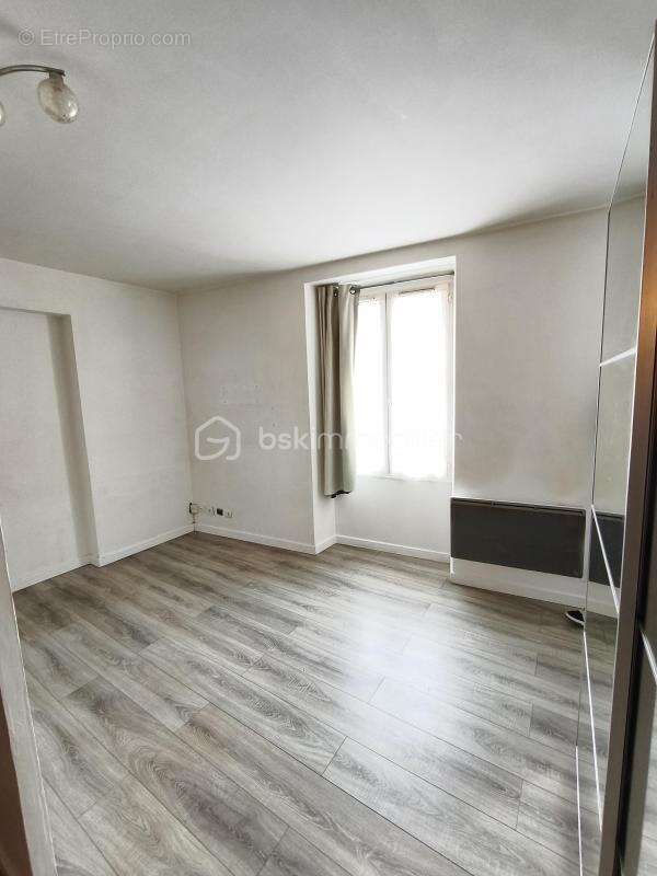 Appartement à CHENNEVIERES-SUR-MARNE