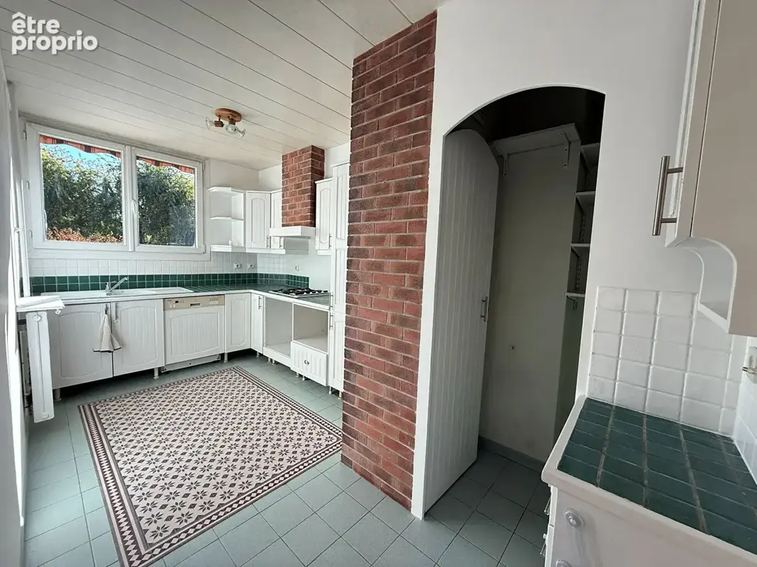Appartement 4 pièces avec balcon, parking privatif couvert et cave - photo 4