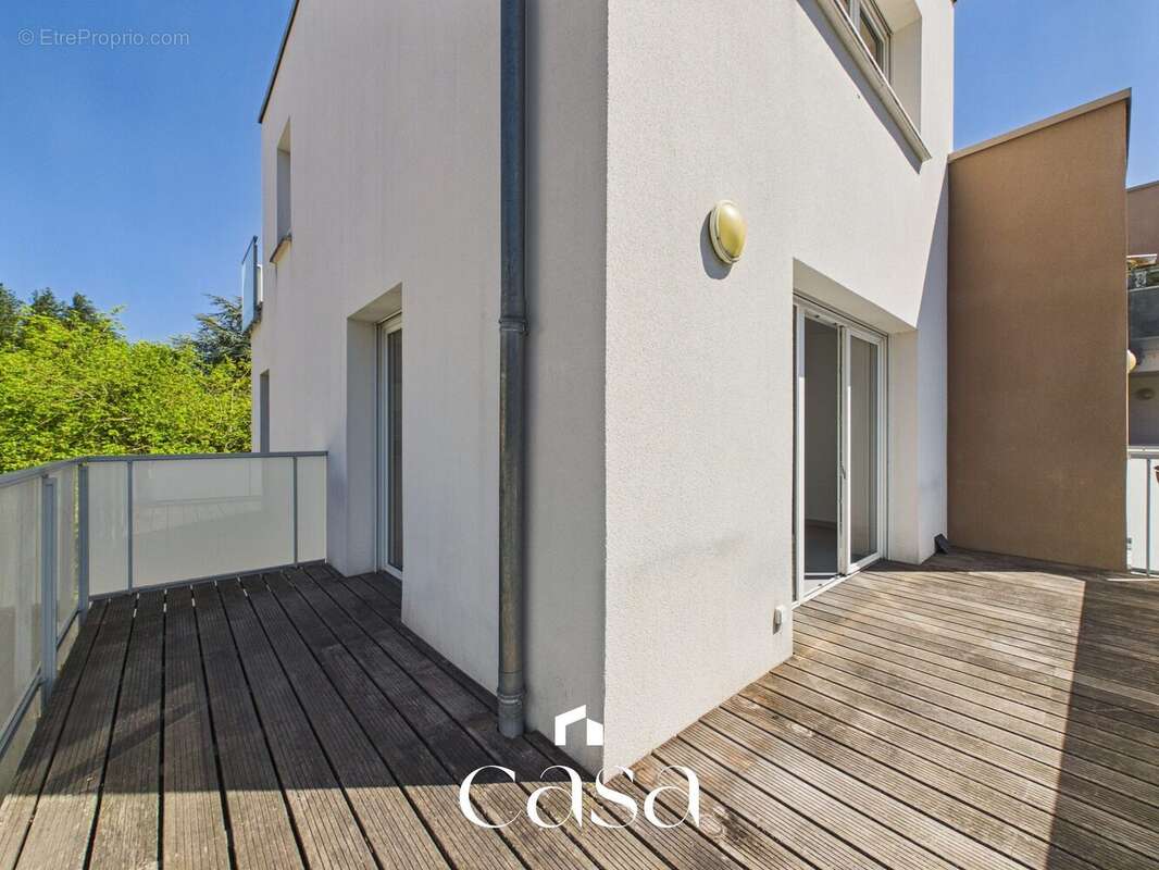 Appartement 64 m² à Caen  - photo 8