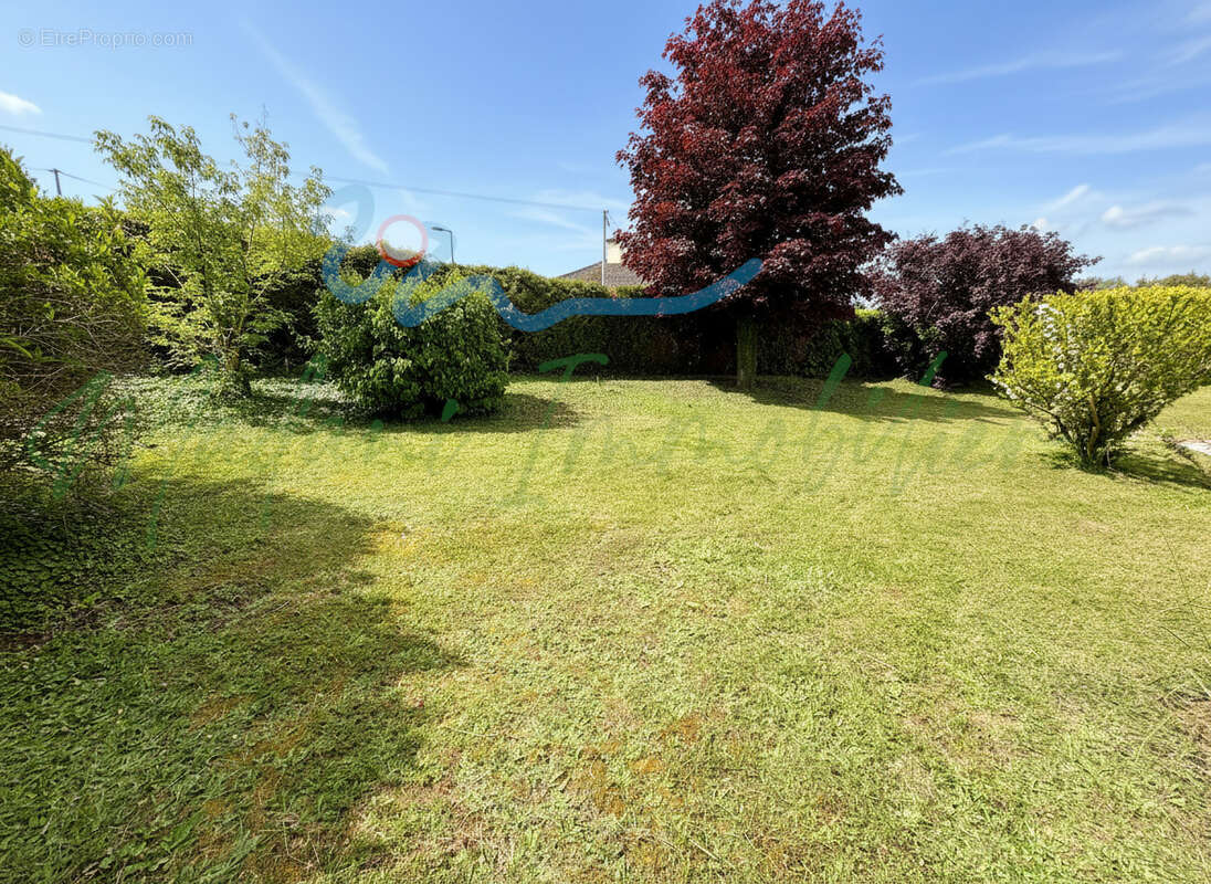 Maison à FRENEUSE