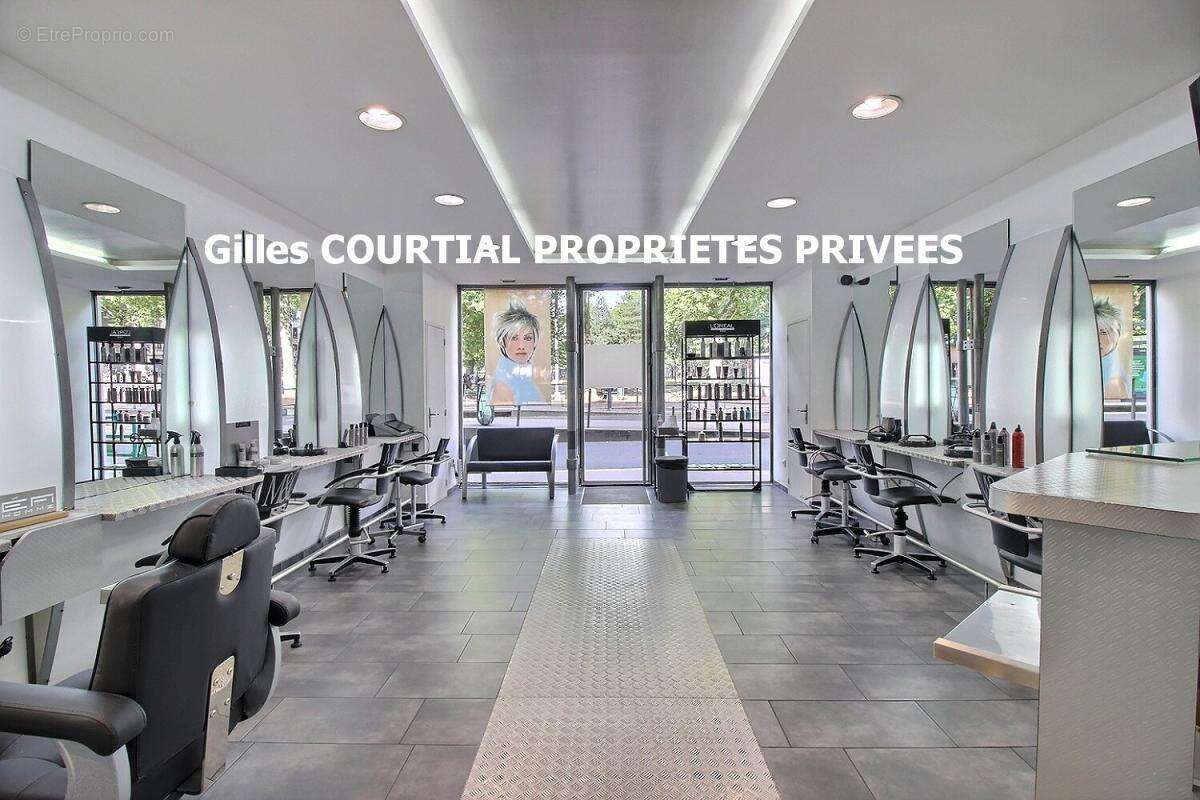 Saint Etienne 42000 Fonds de commerce, salon de coiffure 85m² - photo 3