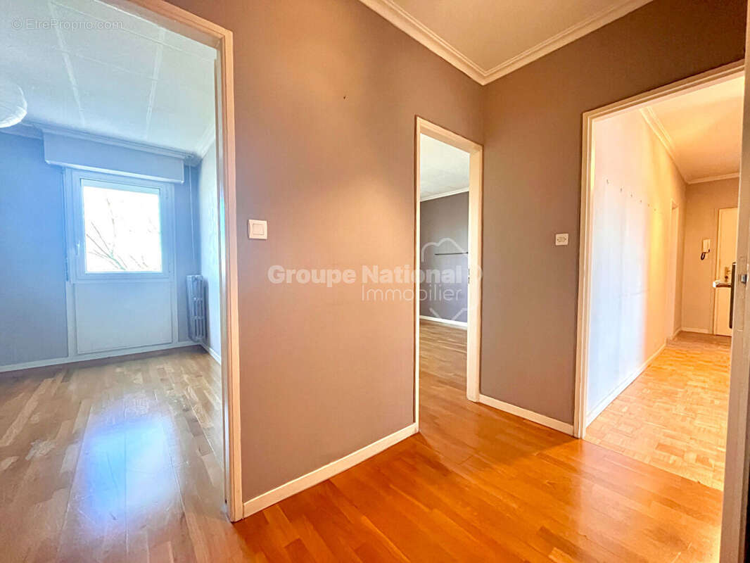 Grand T3 Lumineux avec balcon +  parking - photo 7
