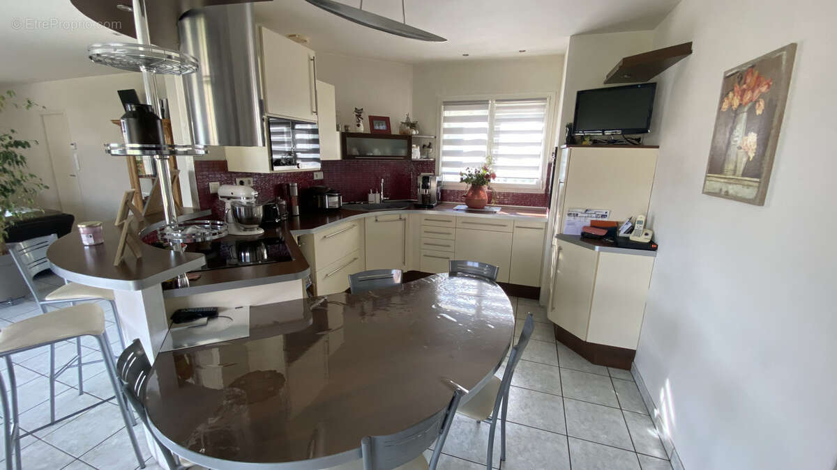 Maison à LES HERBIERS