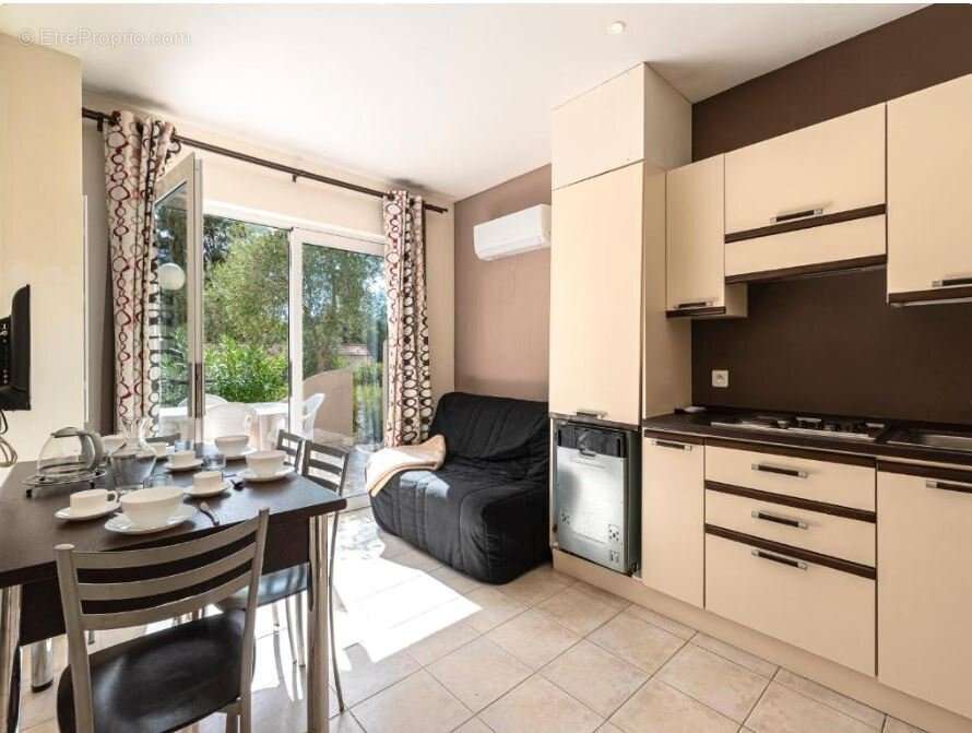 INVESTISSEMENT LOCATIF  SARI-SOLENZARA  Résidence de Tourisme Lisa Maria  3,33% de rentabilité - photo 3