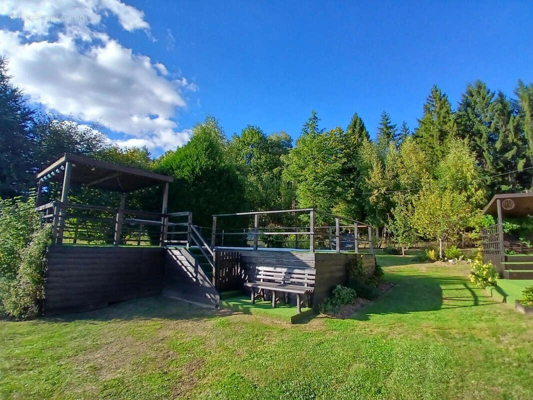 20250929_171928 - Maison à SAINT-PRIEST-LES-FOUGERES