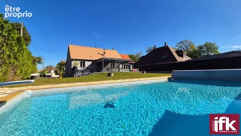 Maison plain-pied de 205 m² sur 13,52 ares avec piscine et double garage – DPE B - photo 2