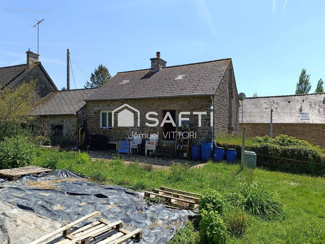 Photo 1 - Maison à SAINT-DENIS-DE-GASTINES