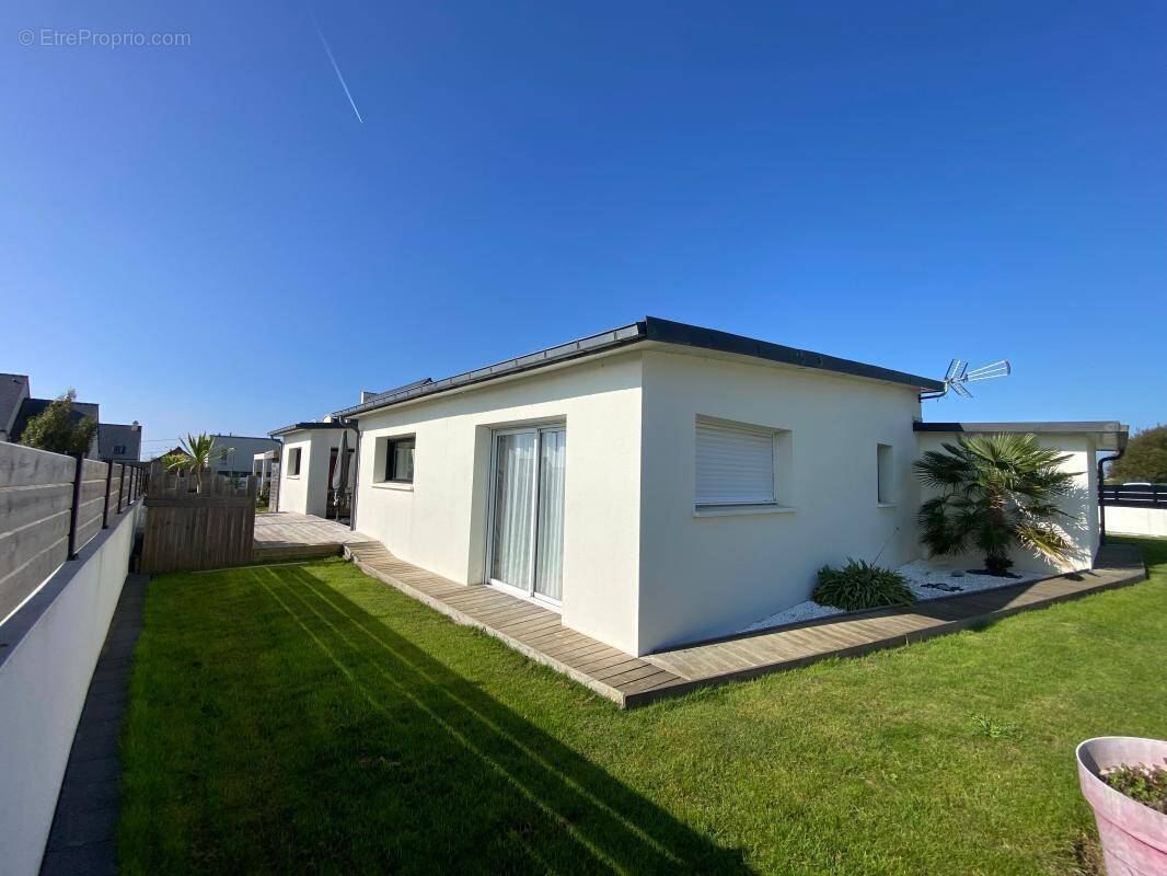 Maison à PLOUGONVELIN