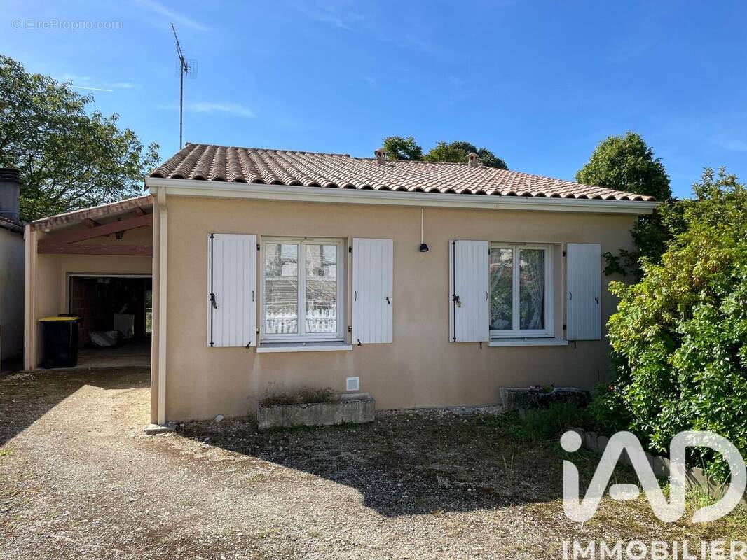 Photo 1 - Maison à LA ROCHEFOUCAULD