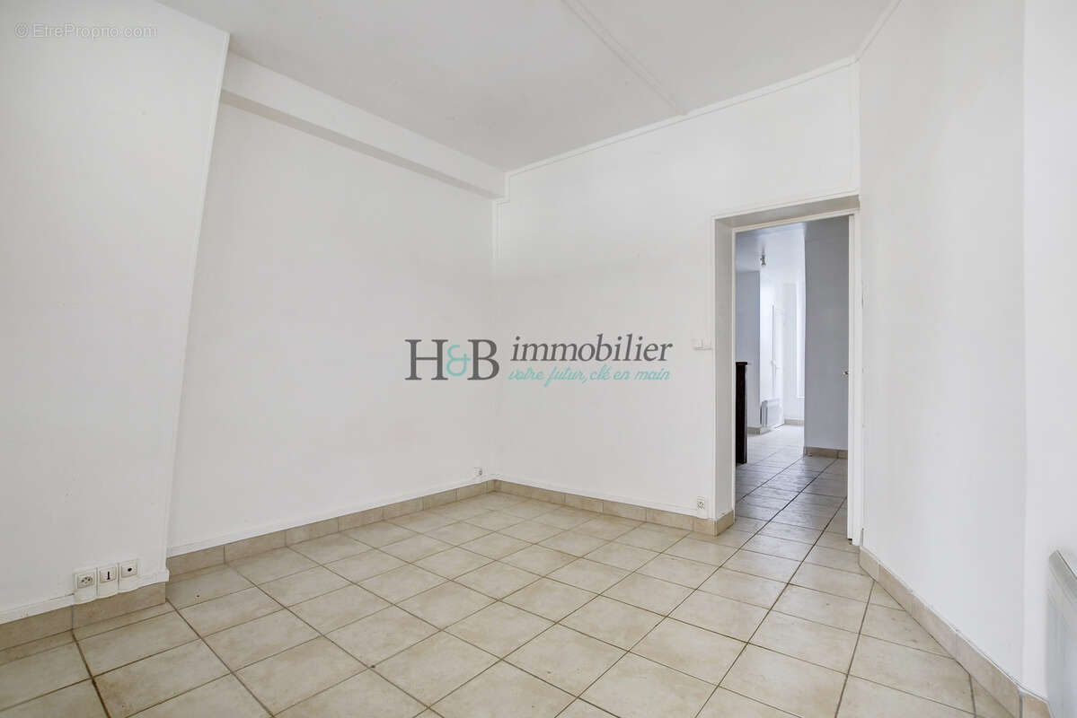 Appartement à PARIS-2E