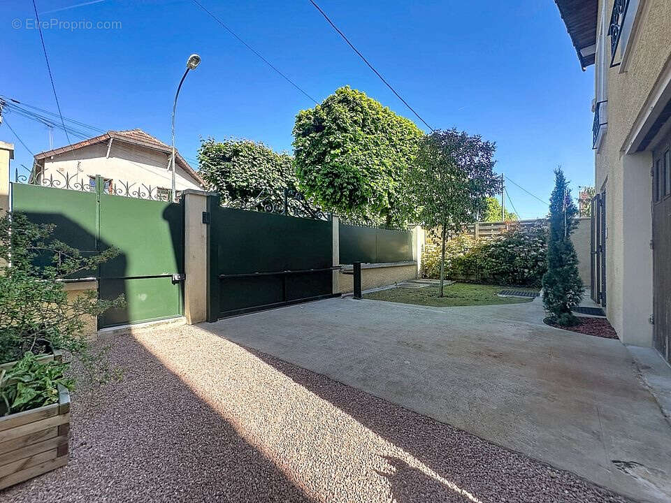 Maison à NOISY-LE-GRAND