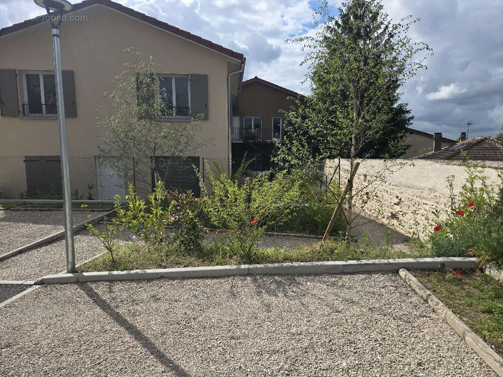Appartement à CHAPONOST