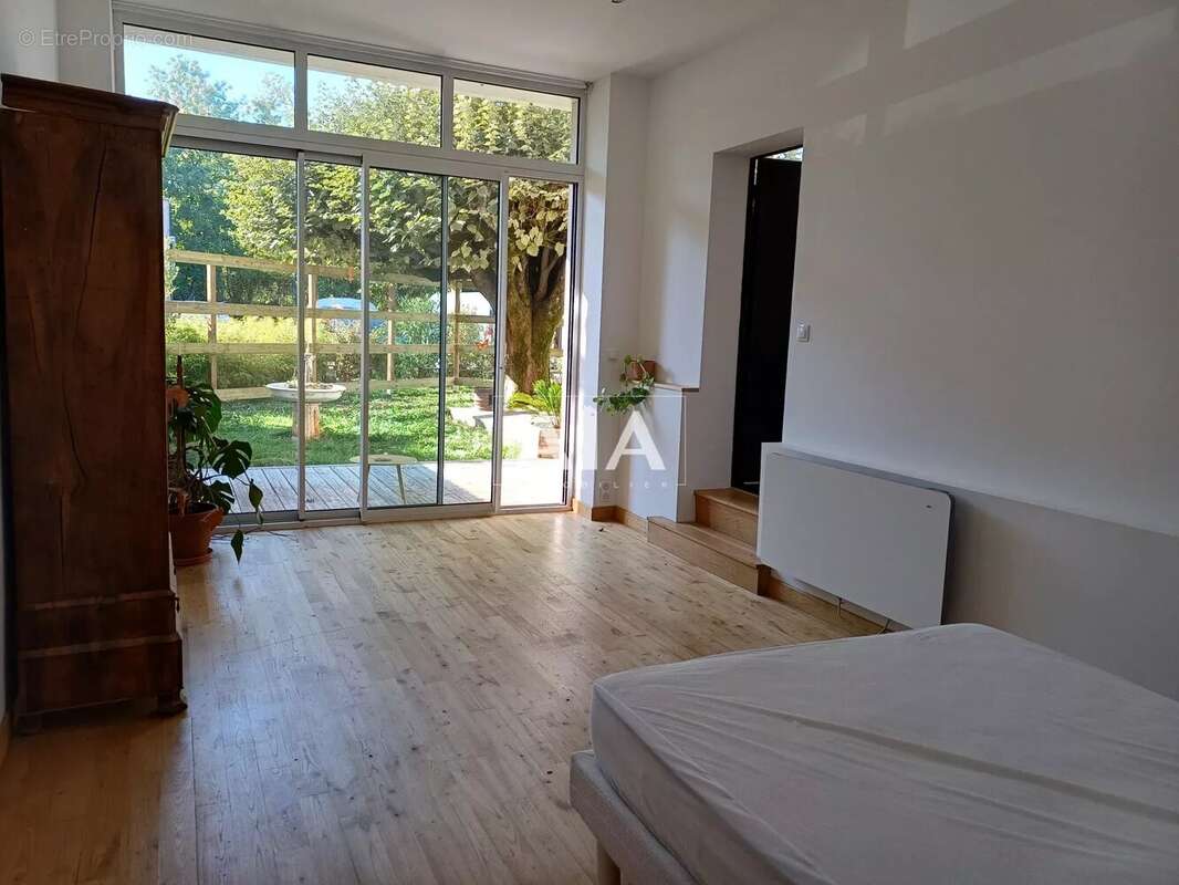 Appartement à RUELLE-SUR-TOUVRE