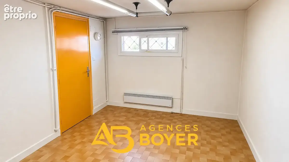 EXCLUSIVITÉ   HYÈRES CENTRE   Dernier étage : T5 de 140 m2 avec terrasse, garage, cave et studio indépendant - photo 15