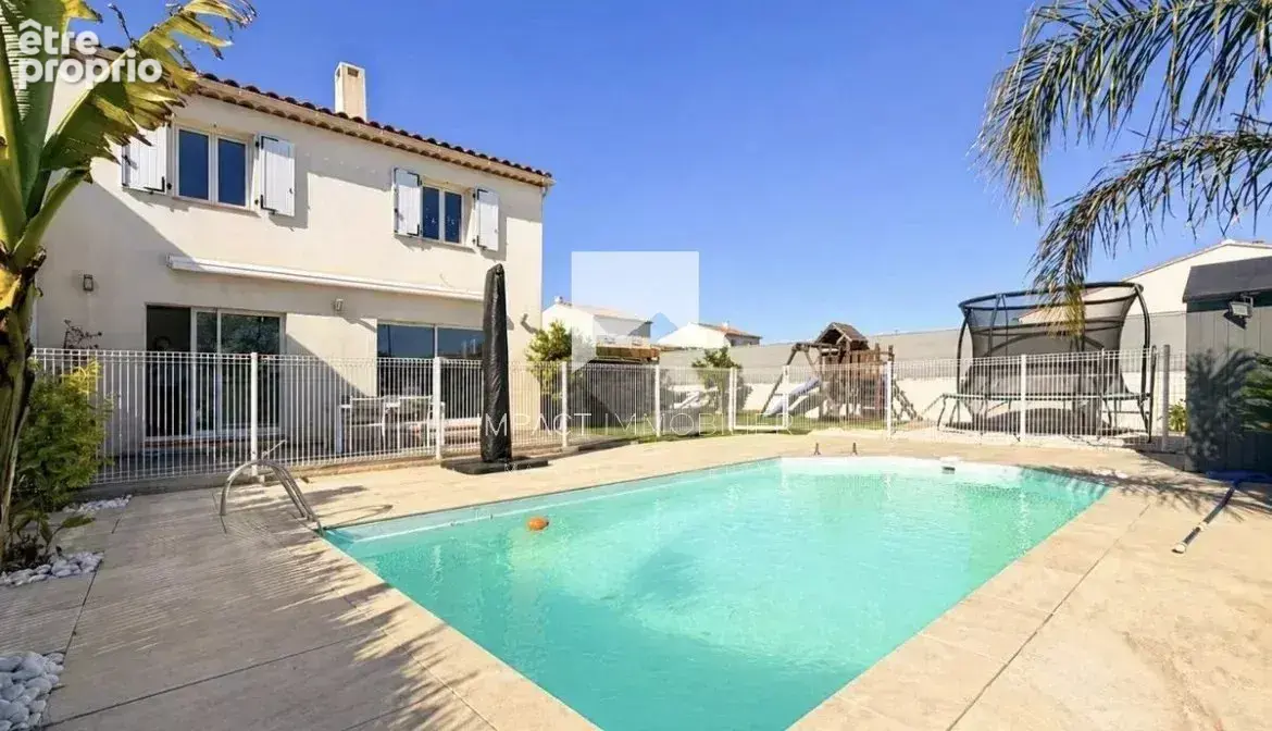 Maison à LA CRAU